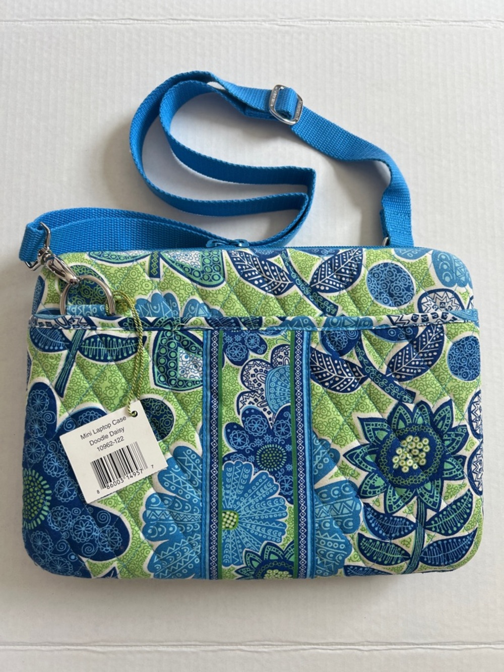 NWT Vera Bradley Mini Laptop Case in Doodle Daisy